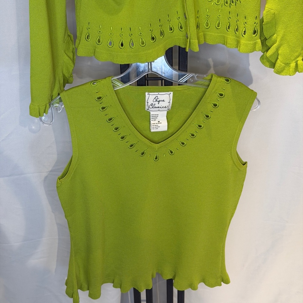 Classic Bright Green Button-Up Cardigan - Picture 6 of 8